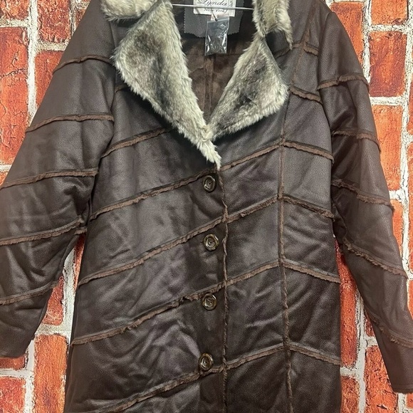 Lyndas New York XL Faux Leather & Fur Long Jacket 14-16 - Picture 2 of 6